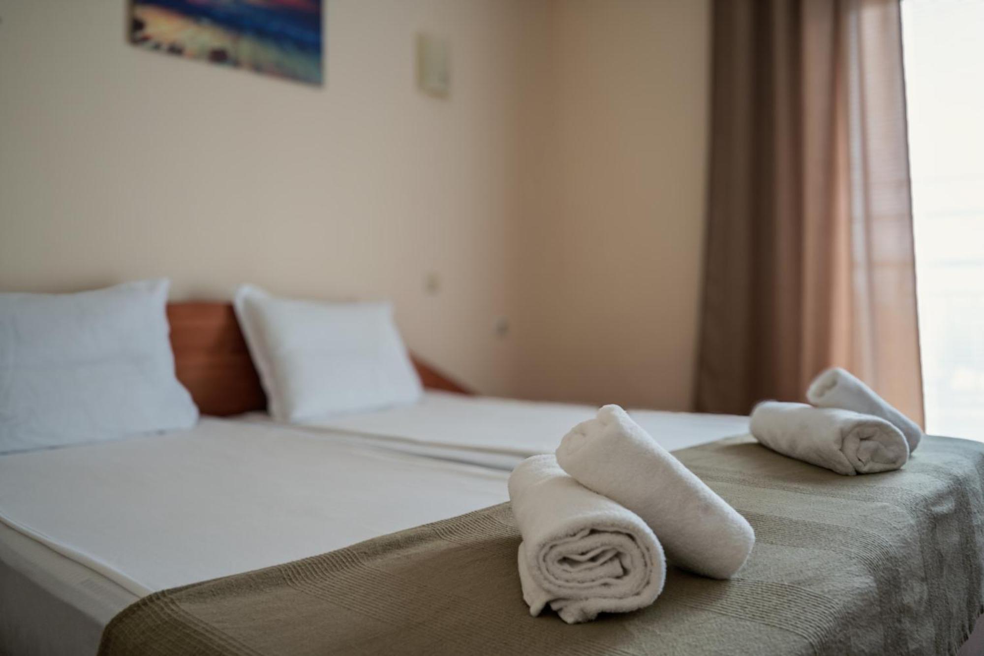Hotel Milan プリモルスコ エクステリア 写真