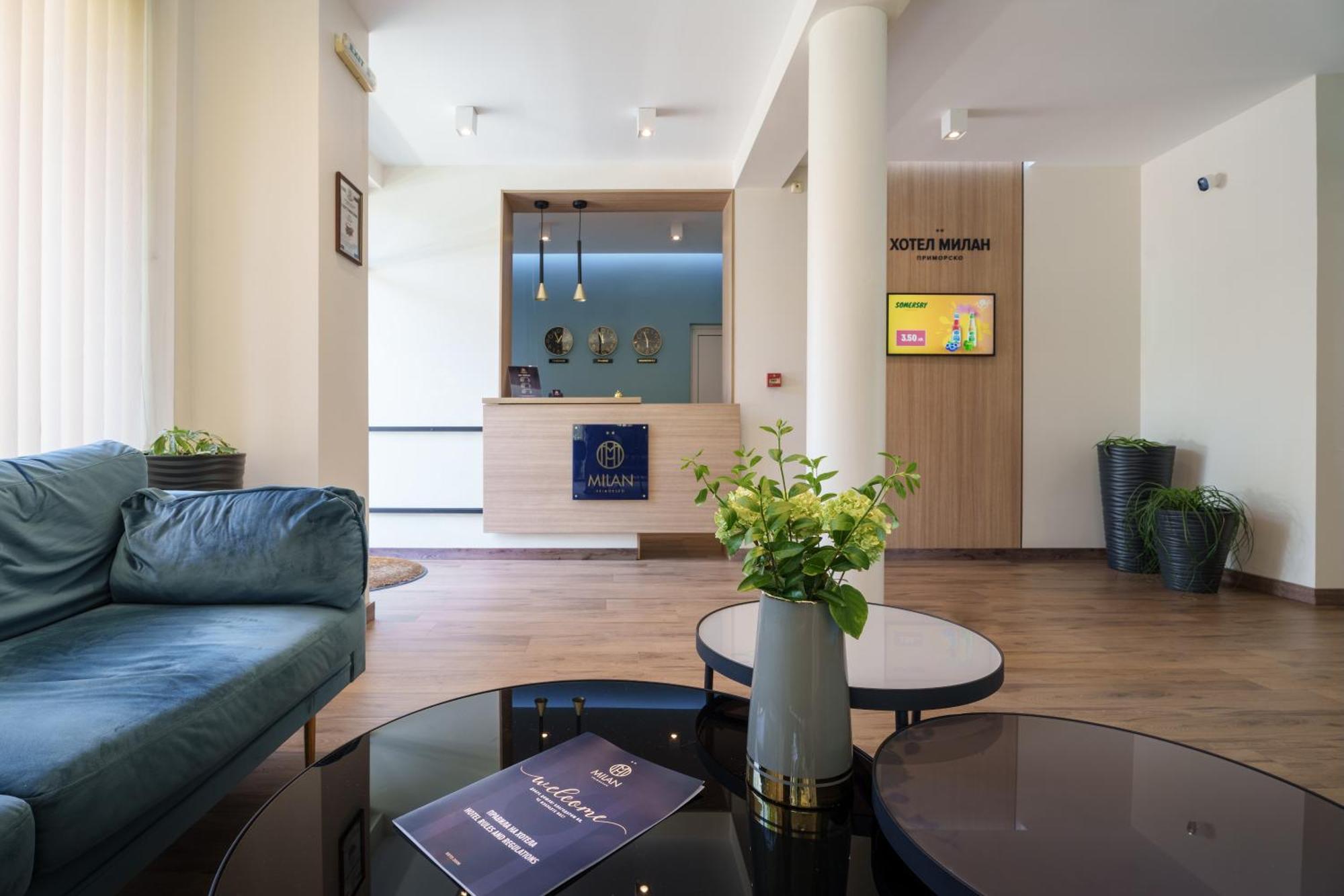 Hotel Milan プリモルスコ エクステリア 写真