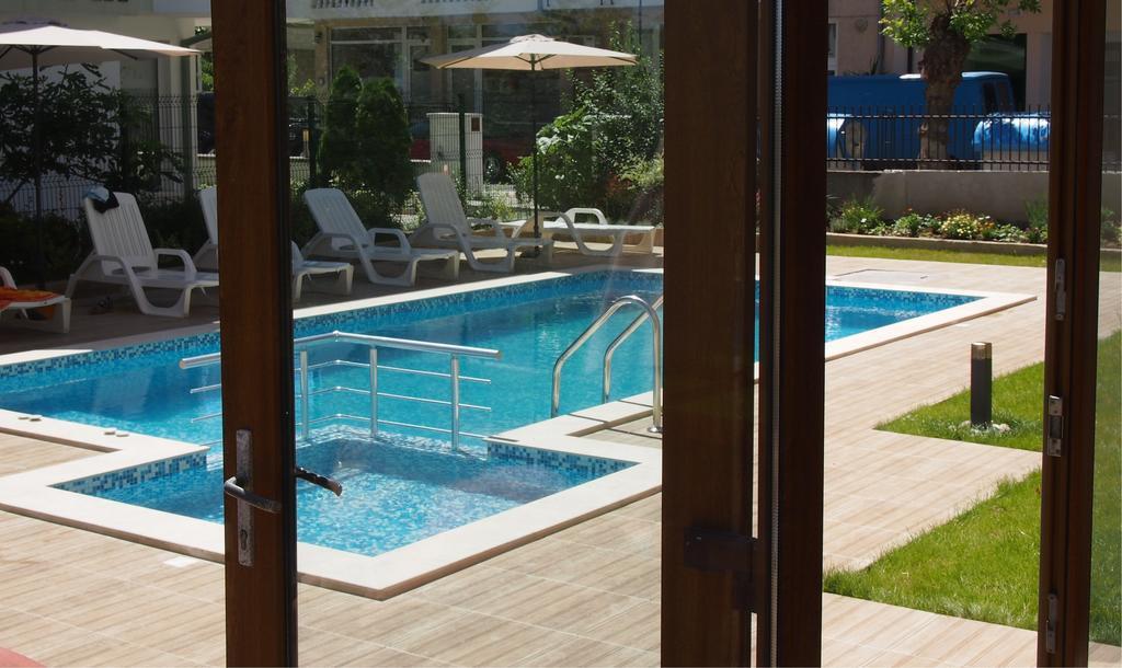 Hotel Milan プリモルスコ エクステリア 写真